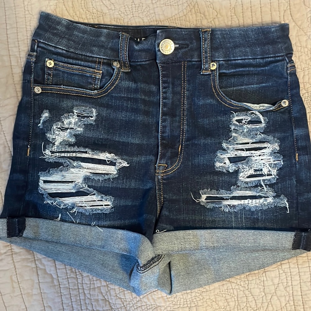 AE size 6 curvy high-rise shortie jean shorts good condition